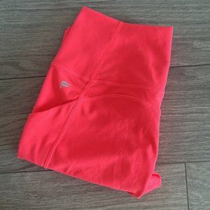 New Fabletics PureLuxe Oasis High Waisted Pocket 7/8 Leggings Size Small